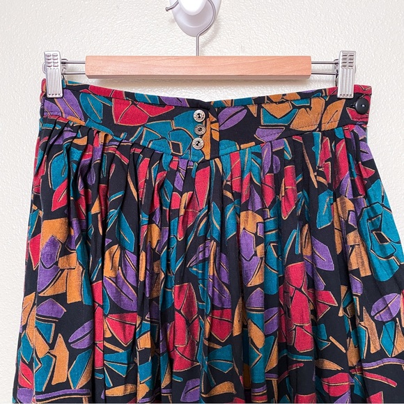 Vintage jewel-toned pleated skirt - Picture 6 of 12